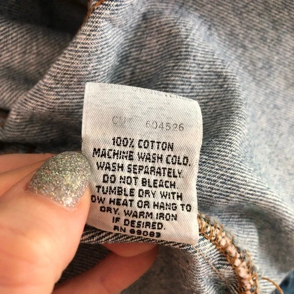 Vintage 90’s L.e.i flower embroidered jean jacket - Picture 5 of 6